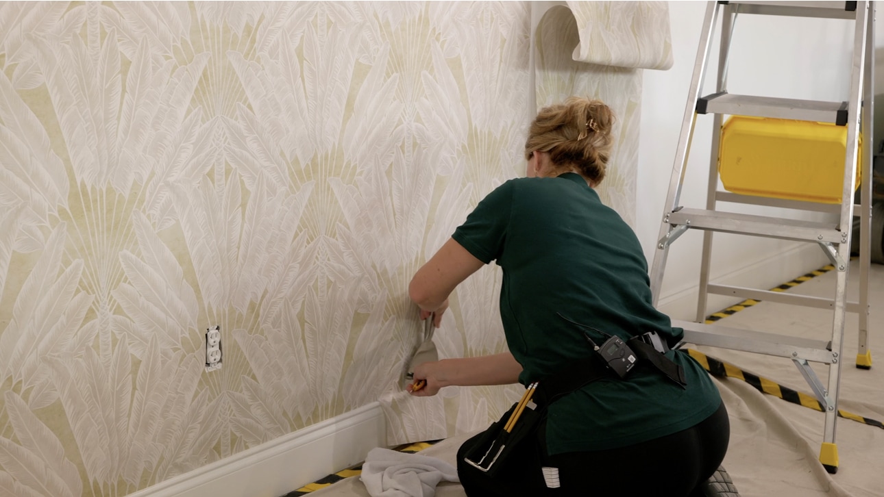 Professional wallpaper installation project 2